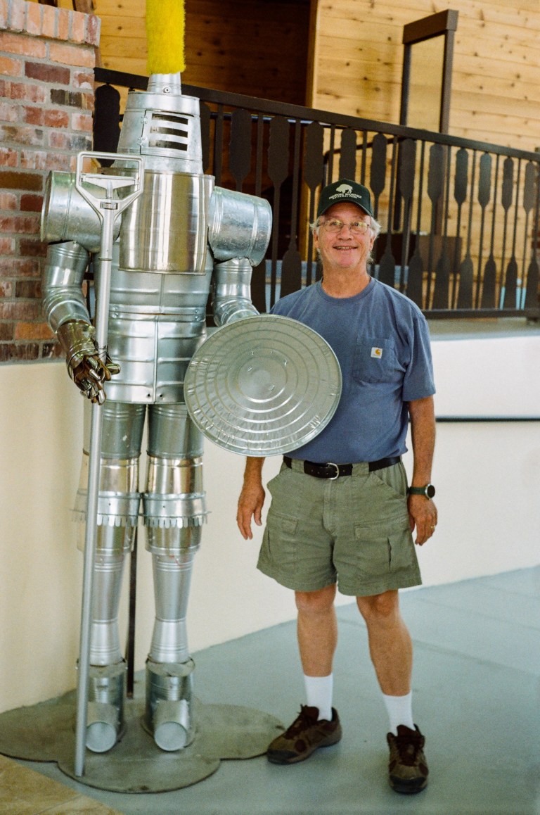 Me next to robot mr clean voight K gold